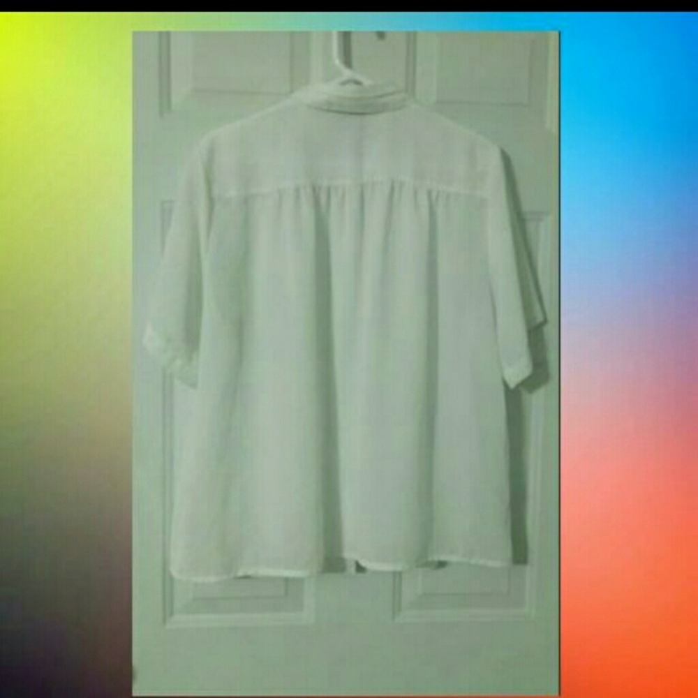 AWESOME BLOUSE - Picture 2 of 3